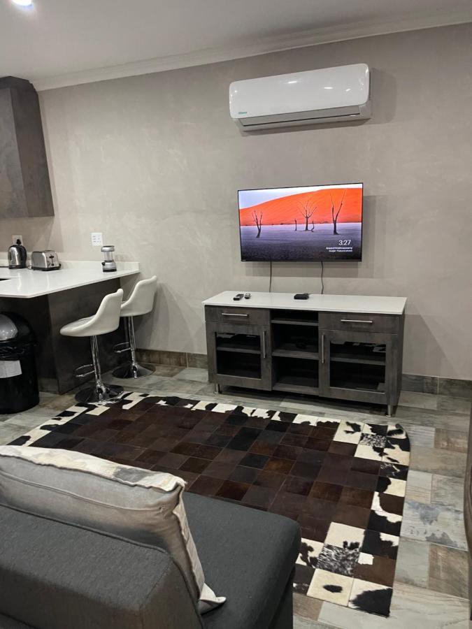 Upper Room Guesthouse Kirkwood المظهر الخارجي الصورة