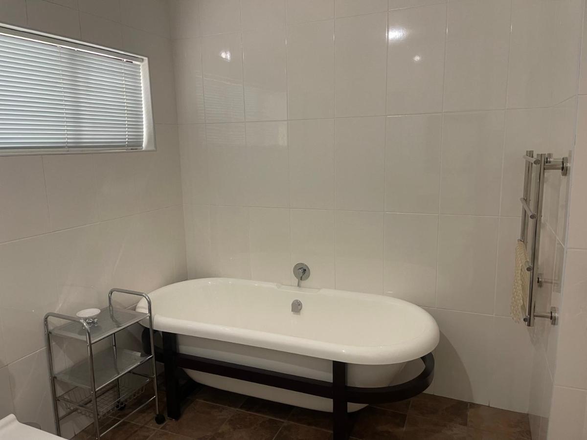 Upper Room Guesthouse Kirkwood المظهر الخارجي الصورة